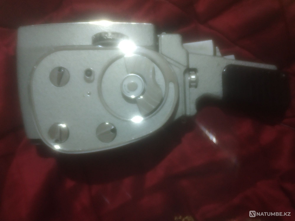 Cinema camera QUARTZ NEW 1963  - photo 3