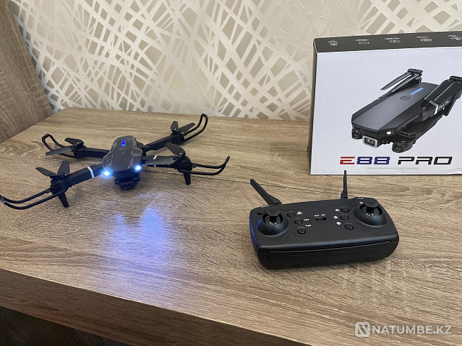 quadcopter E88 PRO  - photo 1