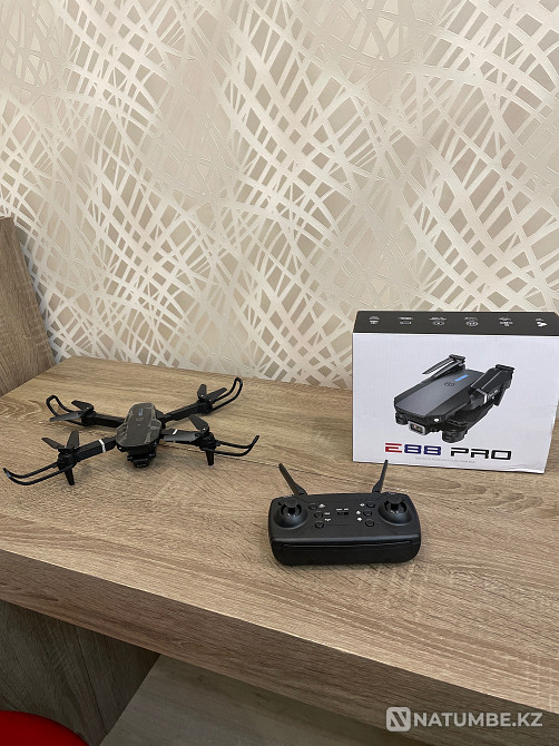 quadcopter E88 PRO  - photo 3