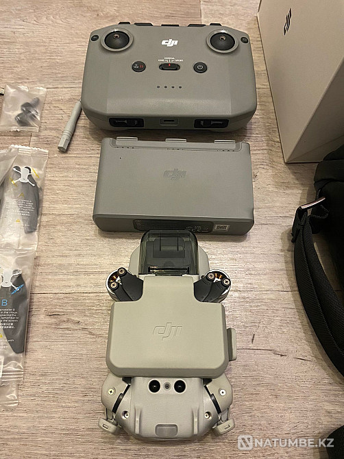 DJI MINI 2 Fly more Combo drone  - photo 1