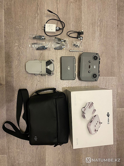 DJI MINI 2 Fly more Combo drone  - photo 2