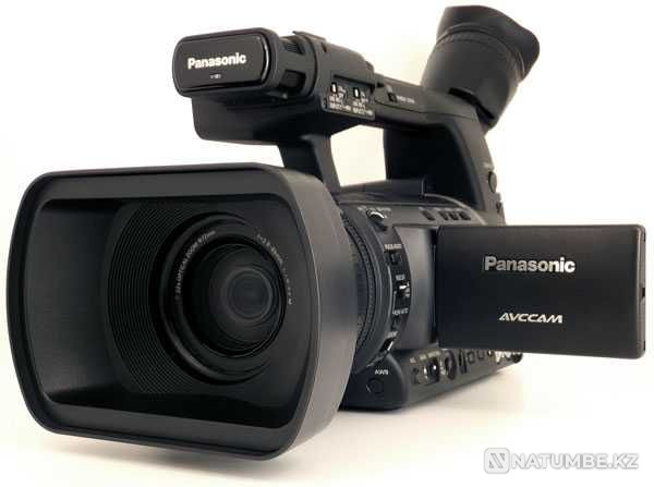 Продам видеокамеру Panasonic AG-AC160  - изображение 1