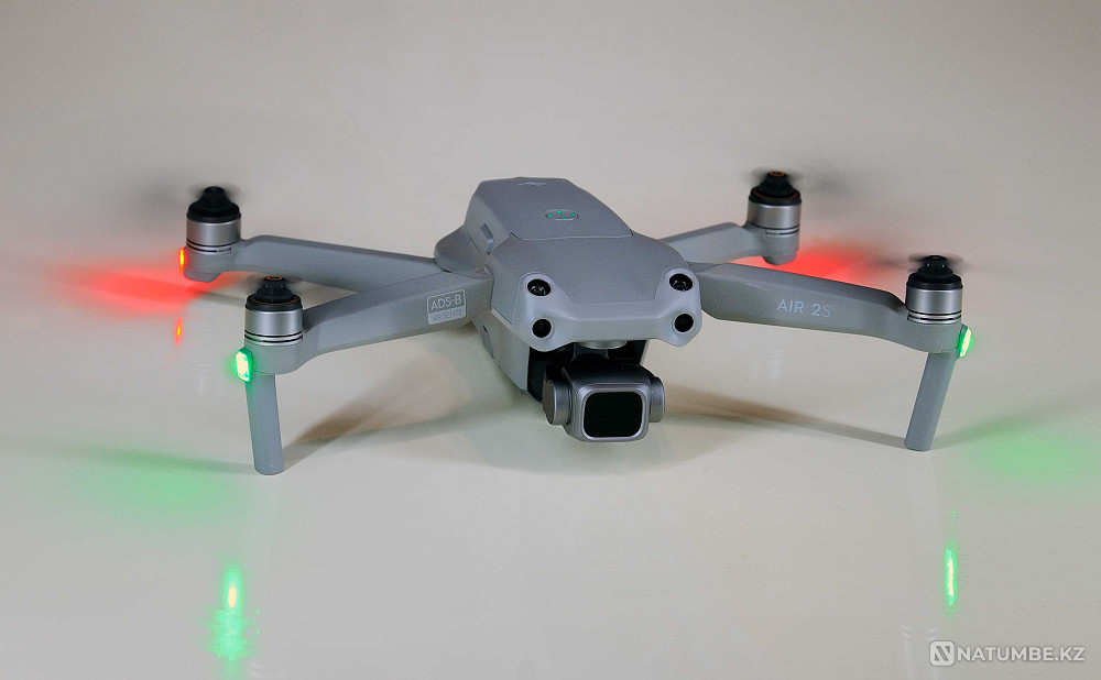 DJI Air 2S Fly More Combo Quadcopter; in great condition  - photo 4