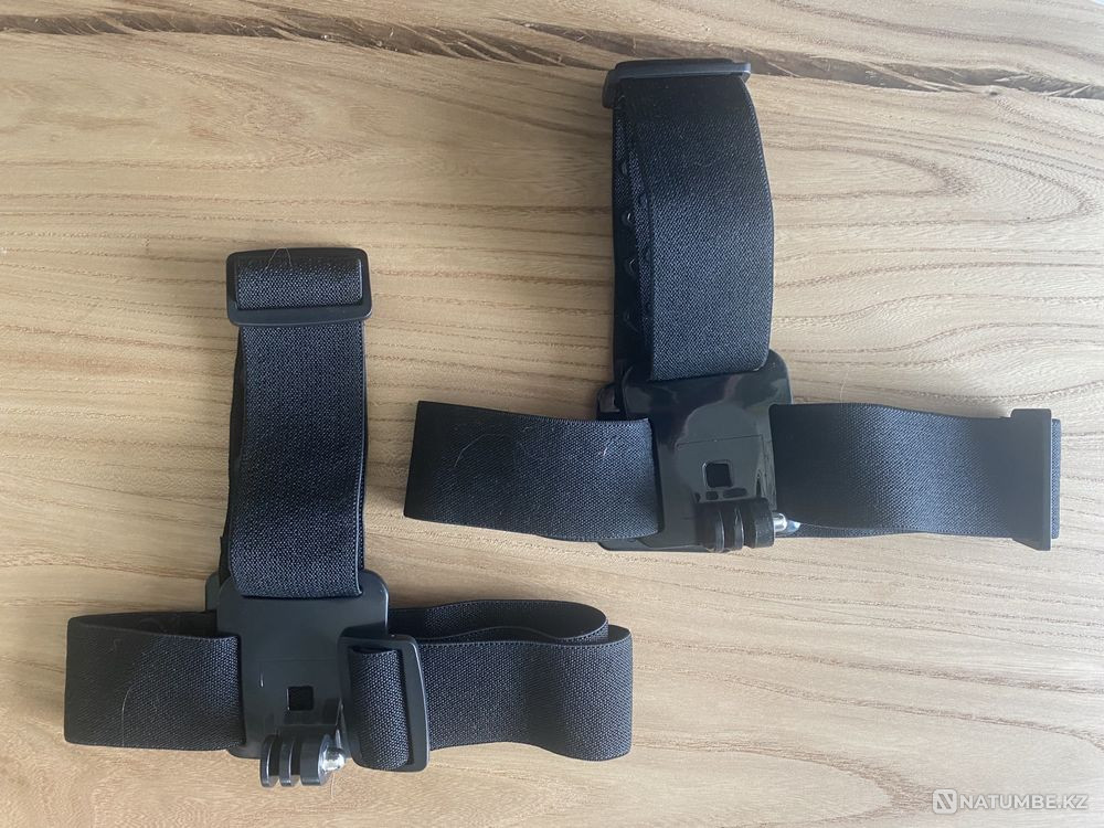 Selling GoPro HERO7 Black Edition + set of goodies  - photo 6