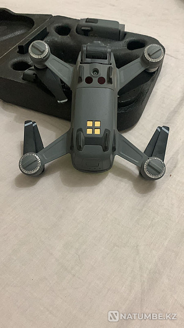 dji spark quadcopter  - photo 4