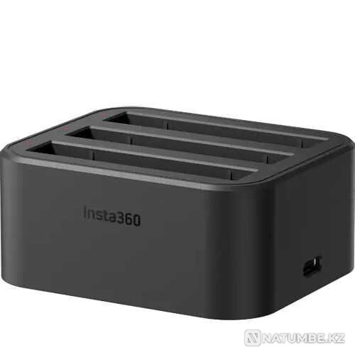Charger Insta360 X3 Fast Charge Hub (CINSAAQ/A)  - photo 1