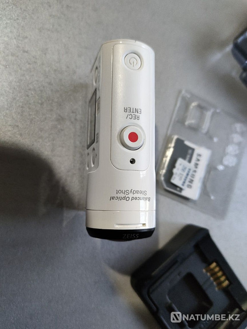 Sony FDR-x3000 action camera with remote control  - photo 7