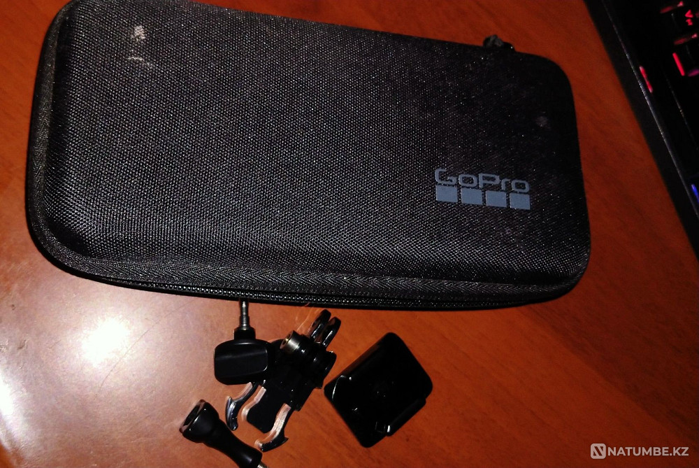 Go Pro 10; tripod; fastenings  - photo 1