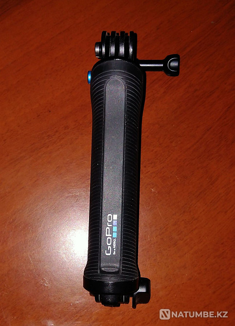 Go Pro 10; tripod; fastenings  - photo 3