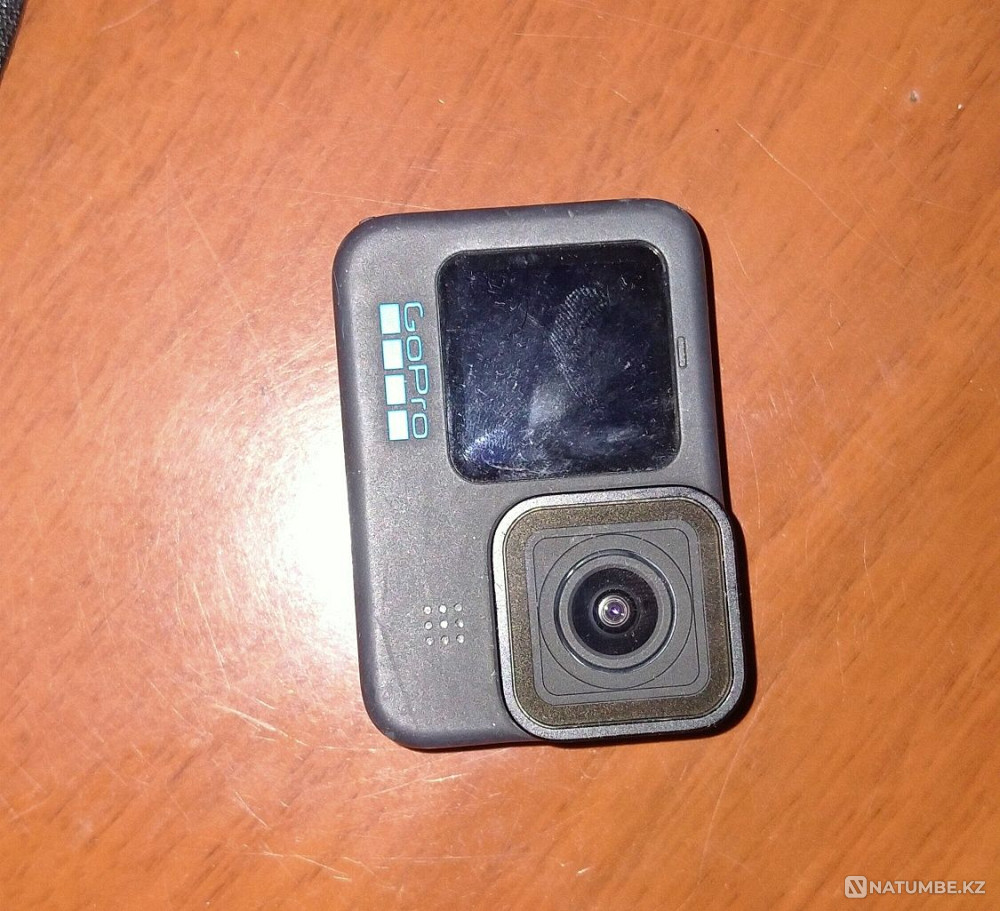 Go Pro 10; tripod; fastenings  - photo 6