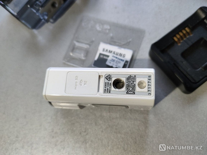 Қашықтан басқару пульті бар Sony FDR-X3000 4K экшн камерасы  - изображение 6