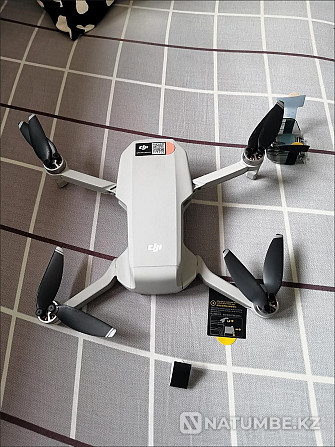 DJI mini SE drone  - photo 1