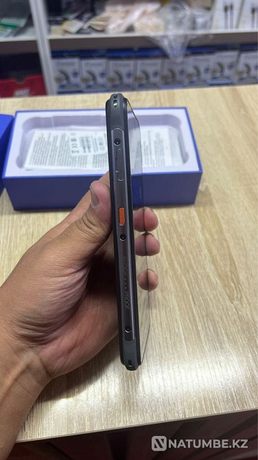 Ixxi Khan J8 pro armored phone  - photo 6