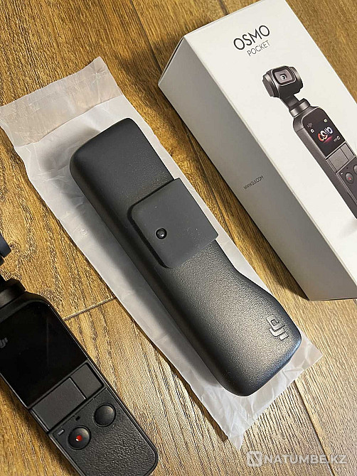 DJI Osmo Pocket camera for hidden shooting and bloggers + 32Gb flash drive  - photo 3
