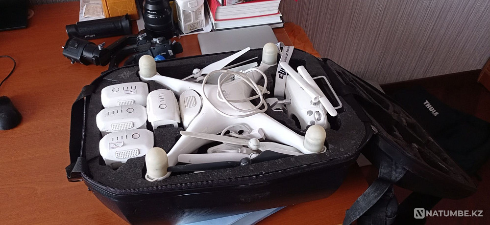 DJI Phantom 4 PRO and Phantom 4 PRO Obsidian Edition  - photo 1