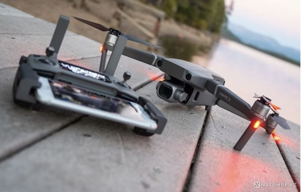 DJI Mavic 2 Zoom Quadcopter  - photo 8