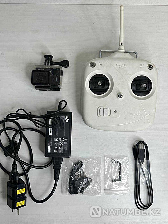 DJI Phantom 3 Standard Drone/Quadcopter  - photo 3