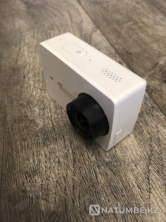 Xiaomi YI 4k action camera in excellent condition + set of accessories  - photo 3
