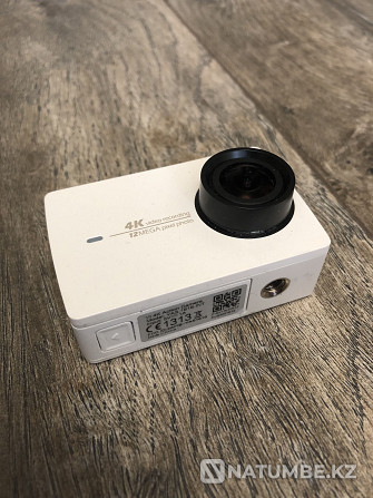 Xiaomi YI 4k action camera in excellent condition + set of accessories  - photo 4