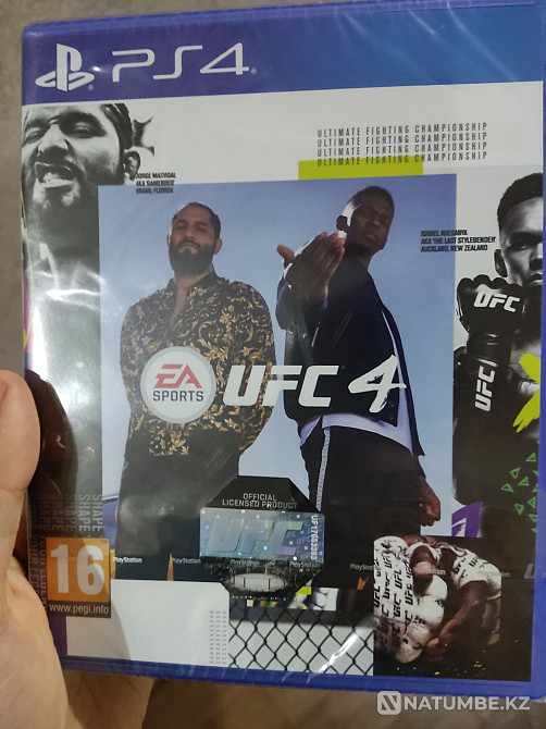 New UFC 4 disc for PS4  - photo 1