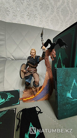 Assassin's Creed Valhalla Collector's Edition  - photo 3