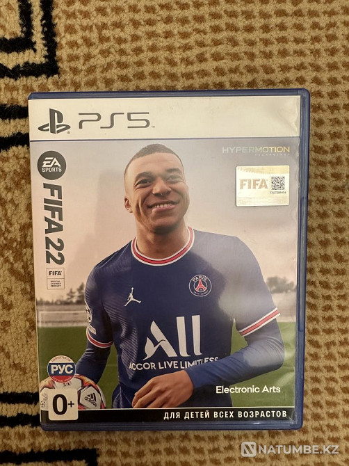 Selling FIFA 22 on ps5  - photo 1