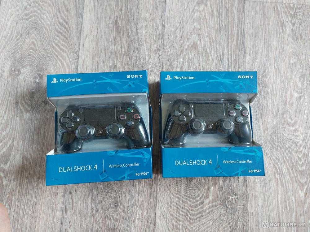 Sony ps.4 joysticks are new!  - photo 2