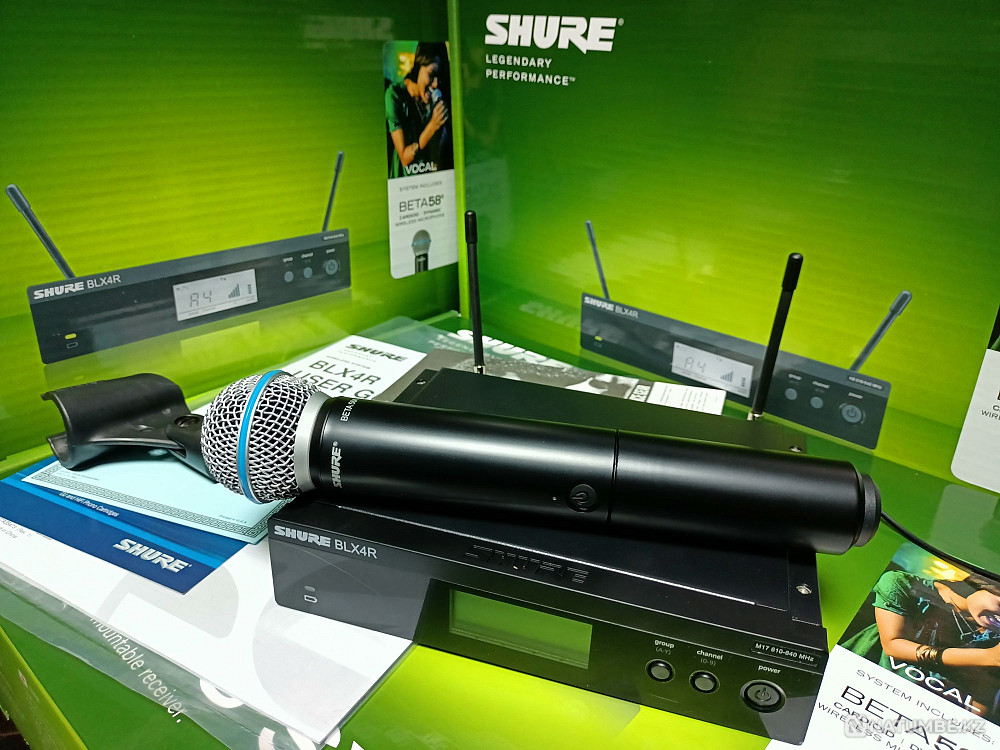 Radio Microphones SHURE BLX4R/BETA 58 Musical Equipment; Columns Almaty - photo 1