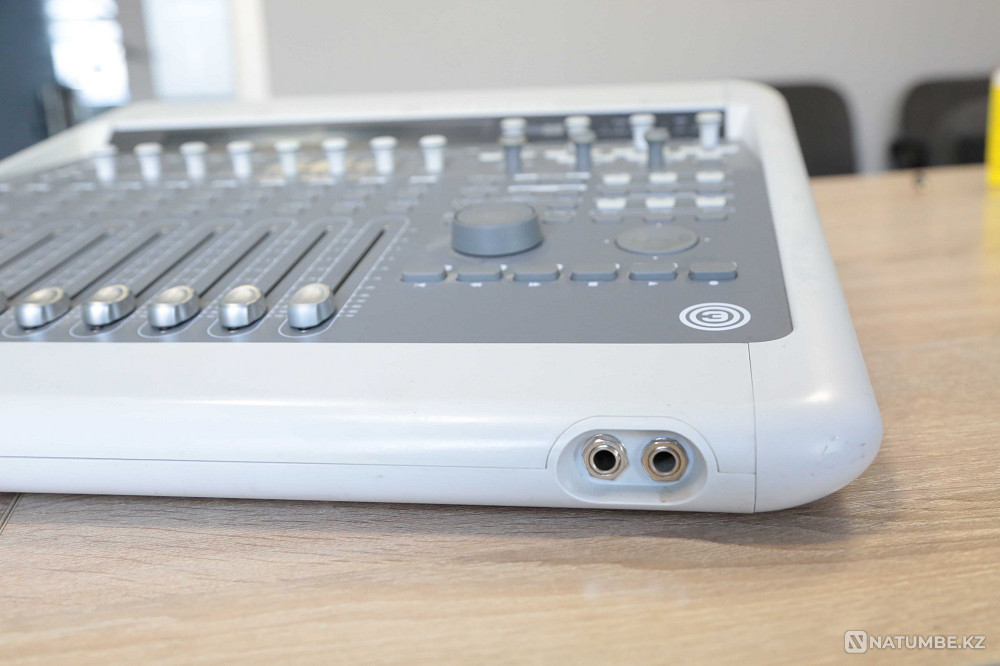 Audio/Midi Interface Avid Digidesign Pro Tools Controller Almaty - photo 1