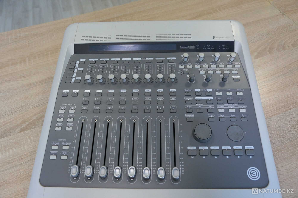Audio/Midi Interface Avid Digidesign Pro Tools Controller Almaty - photo 2