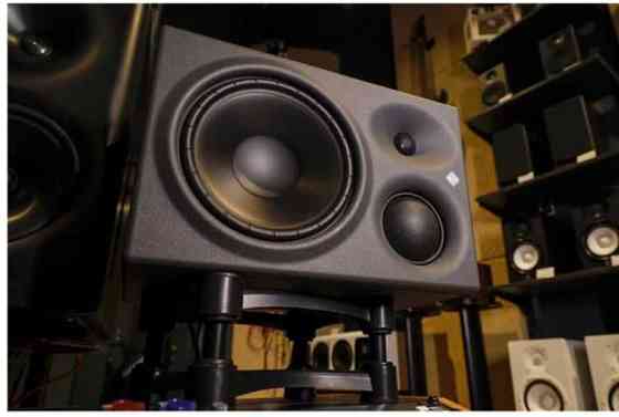 Neumann KH-310 профессиональный трехполосные студийный мониторы (пара) Алматы