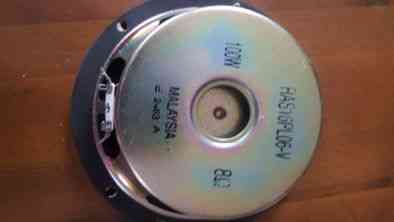 Динамики акустические; 3 штуки (13;15;17 см); в идеале Алматы