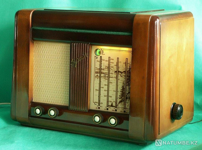 Tube radio receiver Ural-53 with acoustic housing and plates Almaty - photo 7
