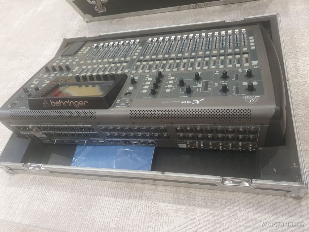 Мишерный пульт Behringer X32 Алматы - изображение 3