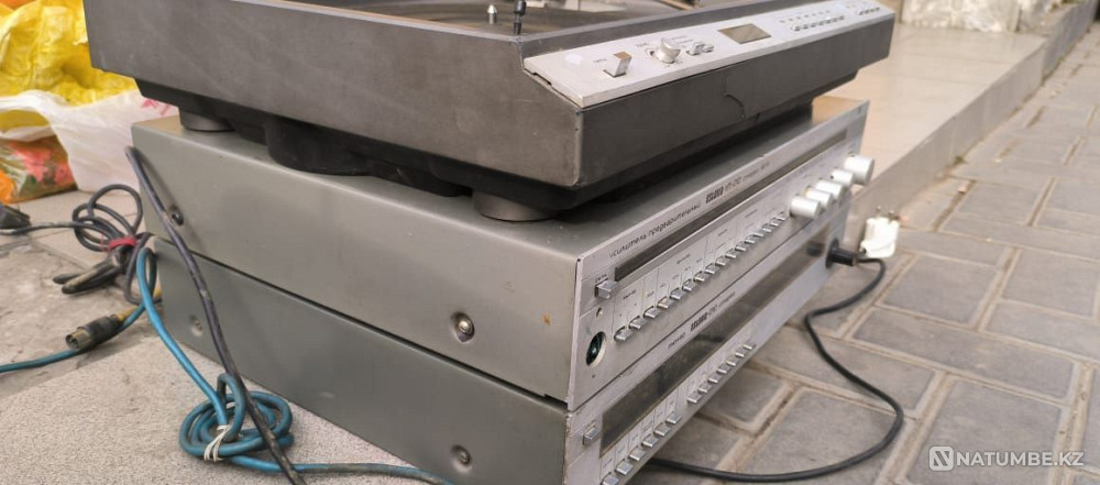 Estonia speakers with amplifier and radio Almaty - photo 2