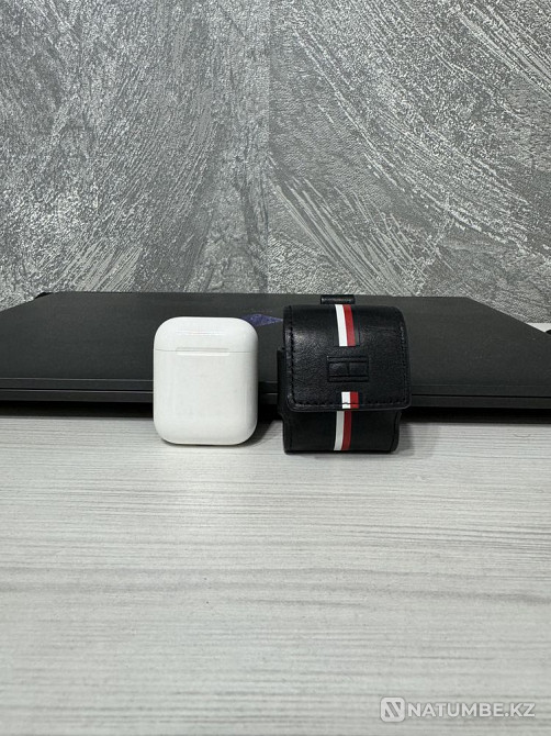 AirPods 1 поколения Алматы - изображение 1