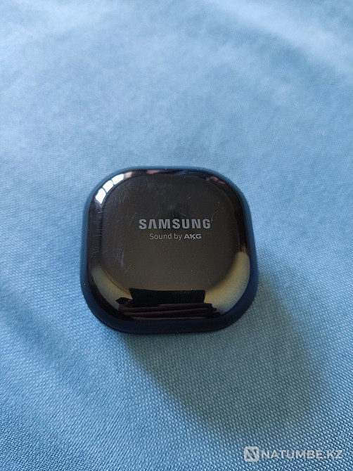 Кейс от Samsung buds live Алматы - изображение 1