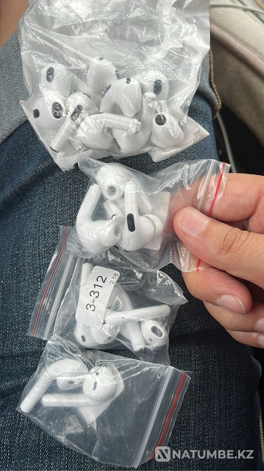 Airpods pro; Эйрподс про L; R только наушники для тех кто утерял Алматы - изображение 4
