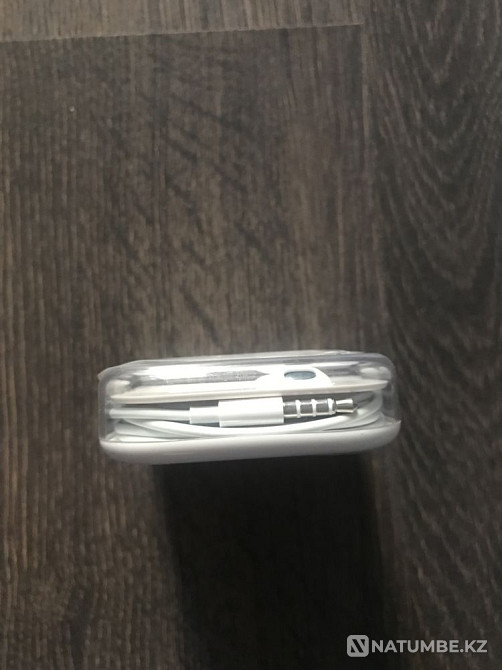 Наушник оригинал iPhone новый Алматы - изображение 2