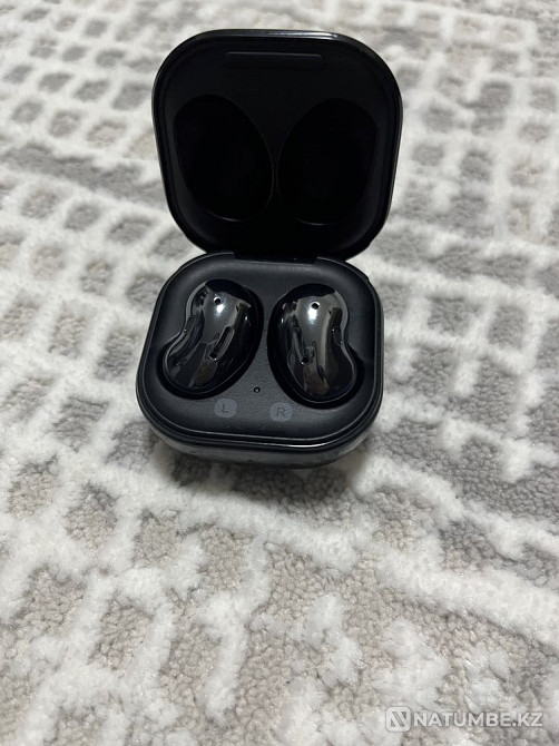 Наушники Galaxy Buds Алматы - изображение 1