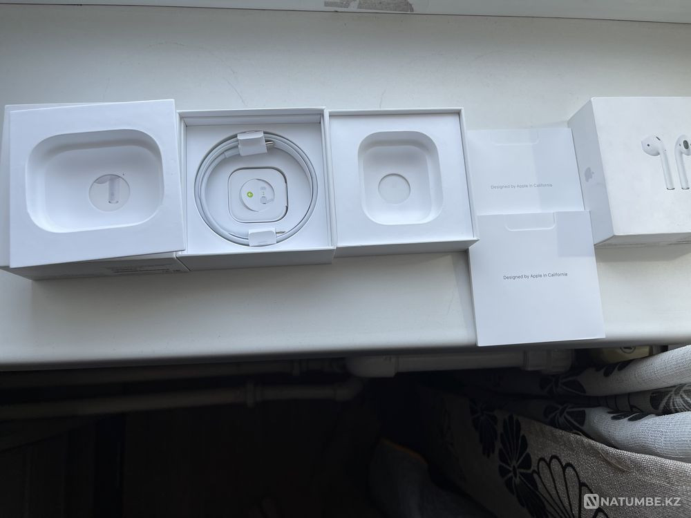 Коробка с инструкциями от airpods 1/2 /PRO (оригинал) Алматы - изображение 7