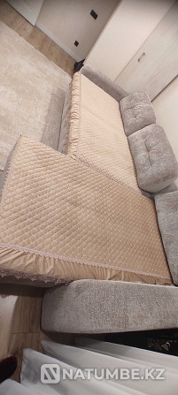 Selling a beautiful velor sofa deck; with brakes Almaty - photo 2