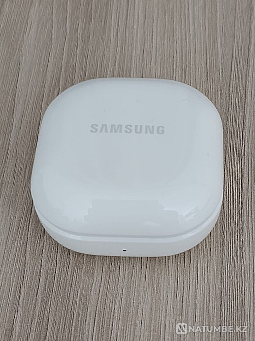 Наушники Samsung Galaxy Buds 2 оригинал Алматы - изображение 2