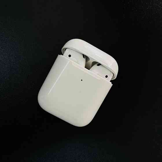 Airpods 2 (айрподс) Оригинал в хорошем состоянии  Алматы