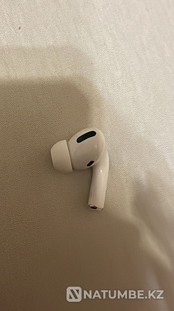 AirPods. Оң жақ құлаққап. Түпнұсқа  Алматы - изображение 1