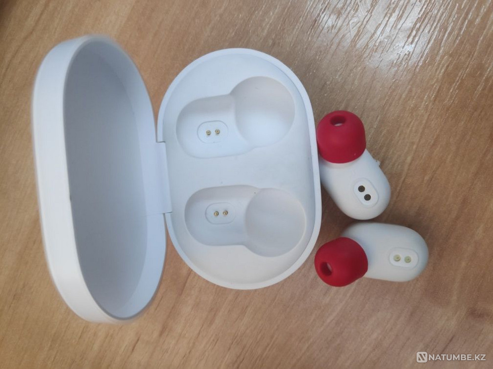 Xiaomi airdots в отличном состоянии Алматы - изображение 3