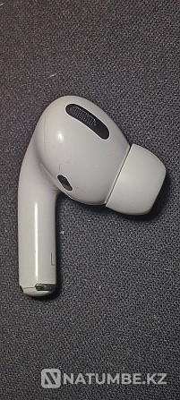 Airpods pro 1; 1 наушник Алматы - изображение 1