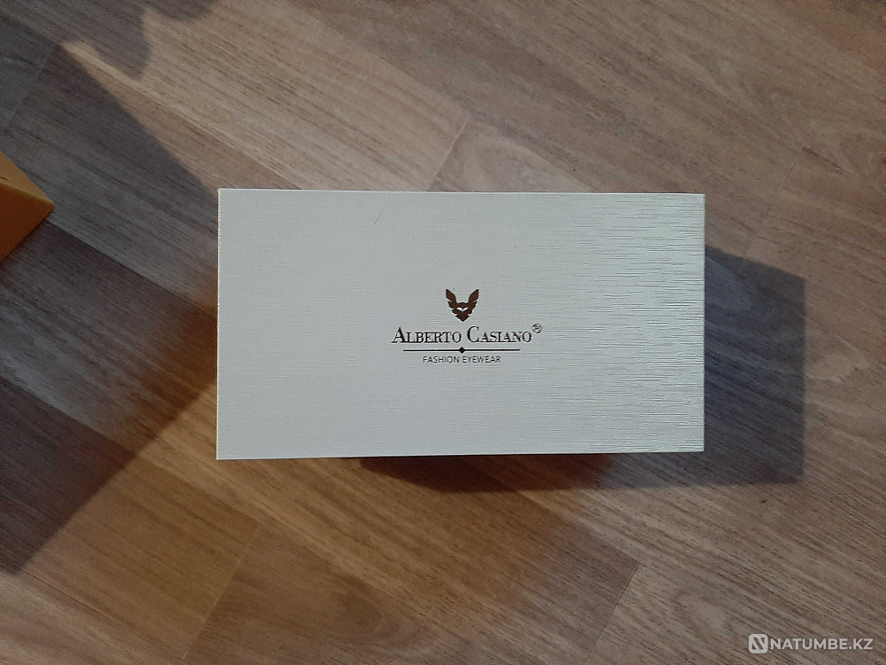 Крутой дизайнерский белый очешник от Alberto Casiono Алматы - изображение 1