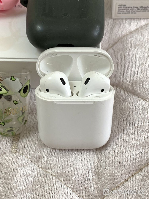 Недорого Airpods 1 поколение оригинальные Алматы - изображение 2
