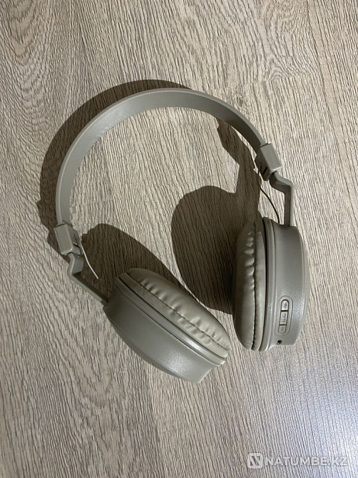 Наушники беспроводные на голову гаджеты телефон самсунг Алматы - изображение 1